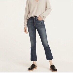 J. Crew 9" Demi-Boot Crop Jean in Lantern Wash 25 ba628